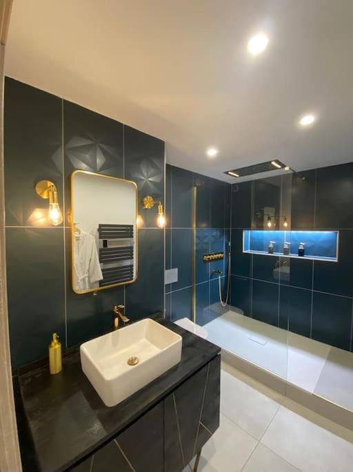 La Suite Saphir - Spa Privatif Nancy Exterior photo